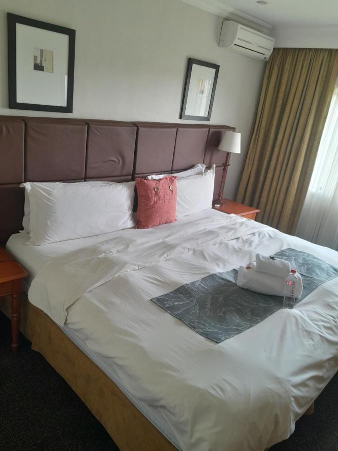 Protea Hotel By Marriott Harrismith Montrose Eksteriør billede