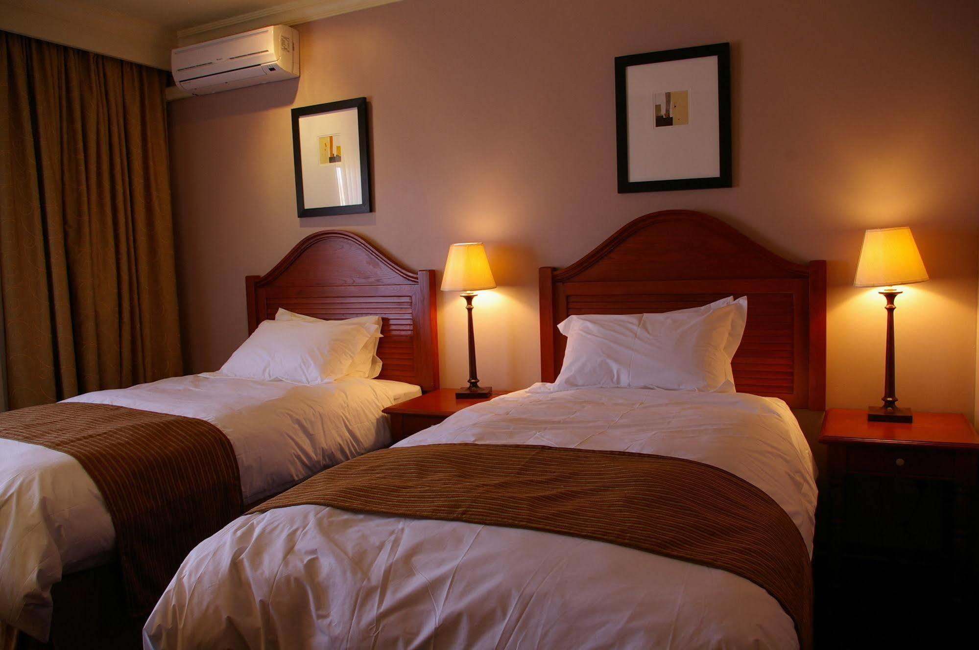 Protea Hotel By Marriott Harrismith Montrose Eksteriør billede